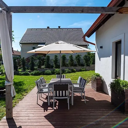 Bella Feriehus Köveskál